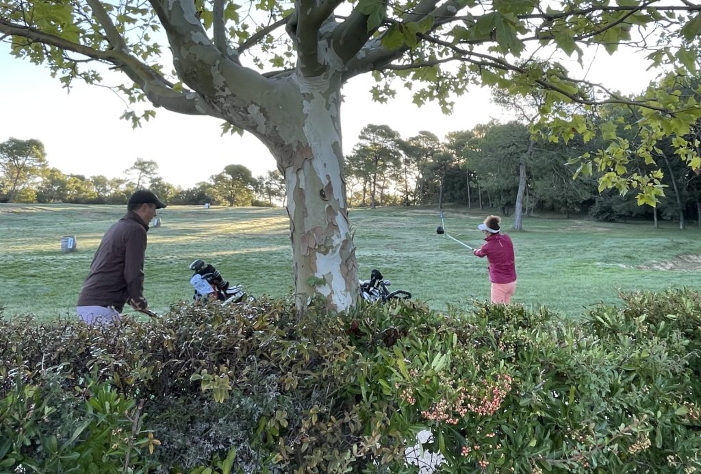 Performez au golf à Nans Les Pins avec le Programme Golf Performance