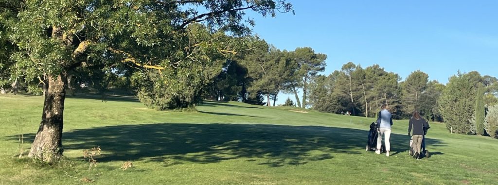 Performez au golf à Nans Les Pins avec le Programme Golf Performance