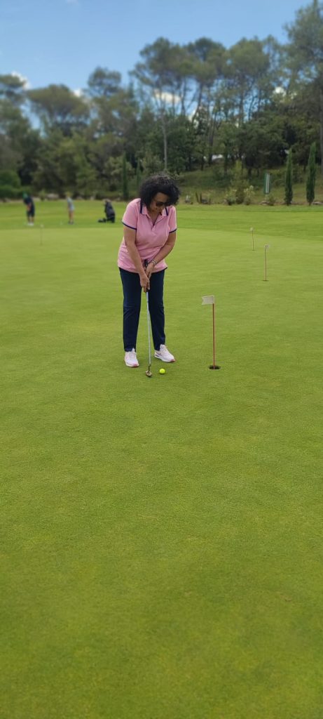 Performez au golf à Nans Les Pins avec le Programme Golf Performance